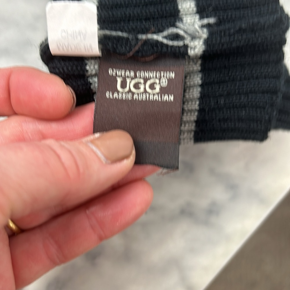 UGG Black & Gray Striped Knit Button Socks - Picture 4 of 4